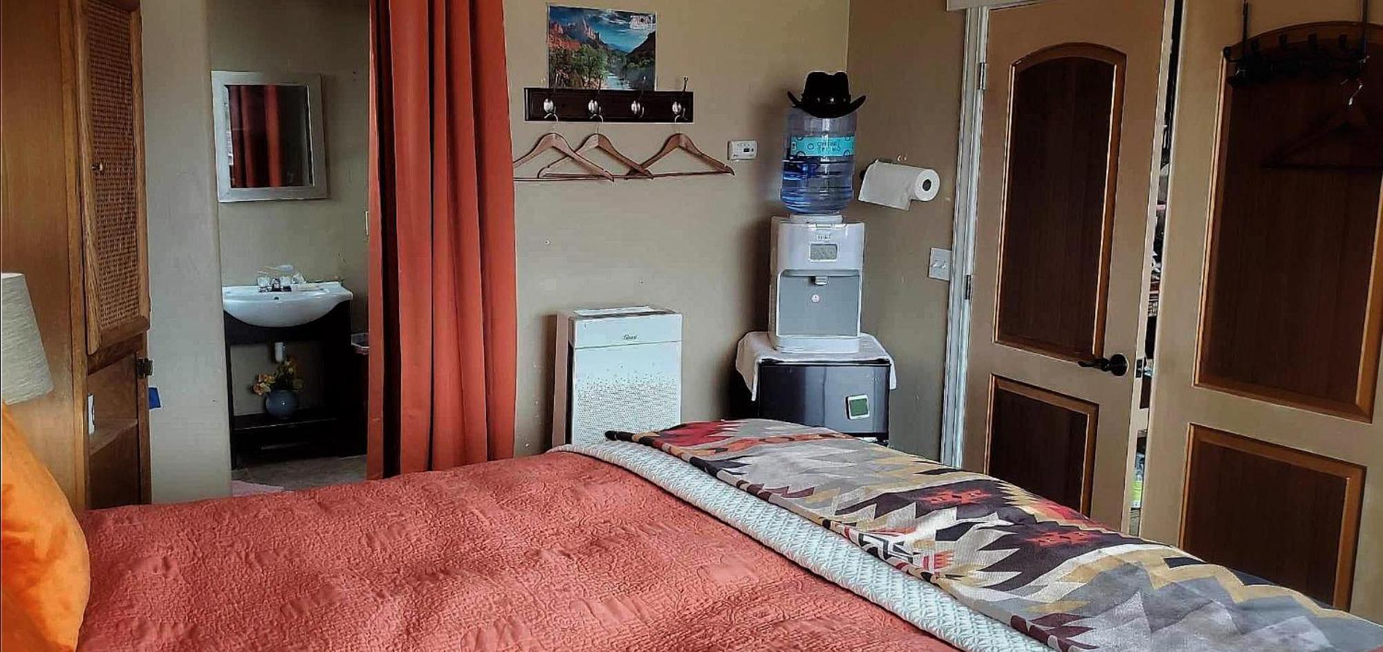 The Zion House - Affordable Bedrooms เฮอร์ริเคน ห้อง รูปภาพ